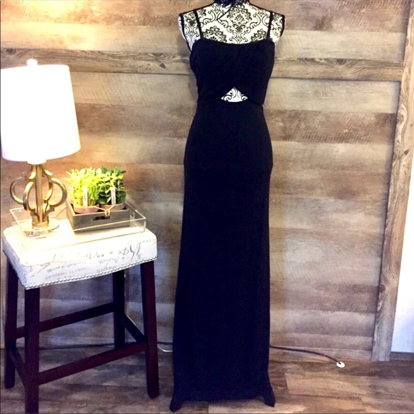 Adrianna Papell Dresses & Skirts - Adrianna Papell Evening Slinky Black Dress